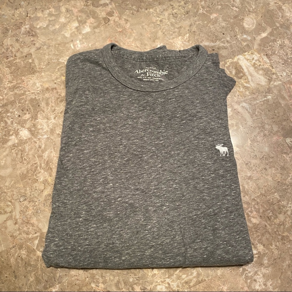 Men’s A&F M. Gray Long Sleeve Shirt
